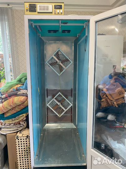 Инкубатор Коробкова на 1800 яйца