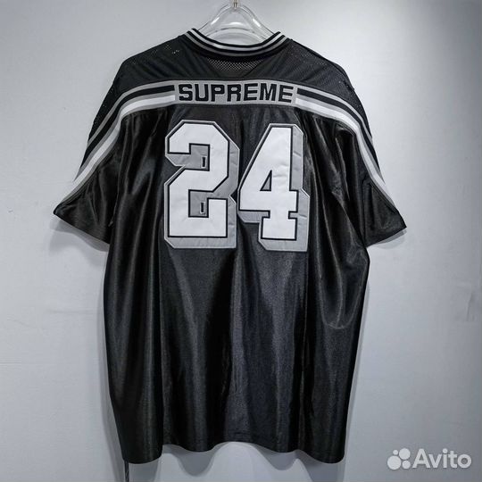 Футболка supreme