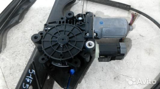 Стеклоподъемник передний правый jeep grand cheroke