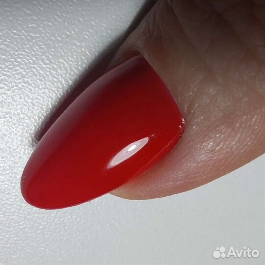 Маникюр, педикюр, наращивание ногтей