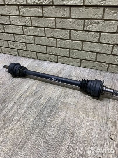 Mercedes W204 Полуось задняя левая и правая