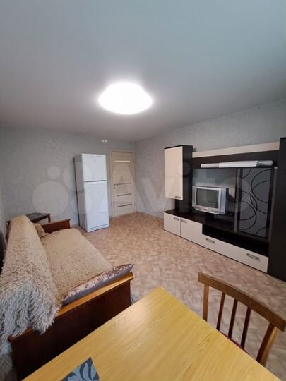 2-к. квартира, 37 м², 3/6 эт.