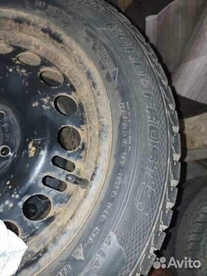 Зимняя резина 205 60 r16 бу с дисками и колпаками