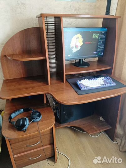 Компьютерный стол бу