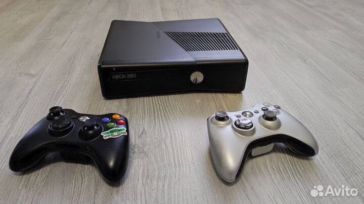 Xbox 360 slim 500gb прошитый freeboot