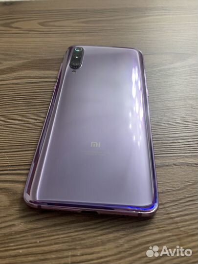 Xiaomi Mi 9, 6/64 ГБ