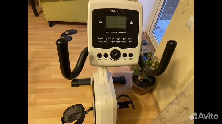 Велотренажер горизонтальный