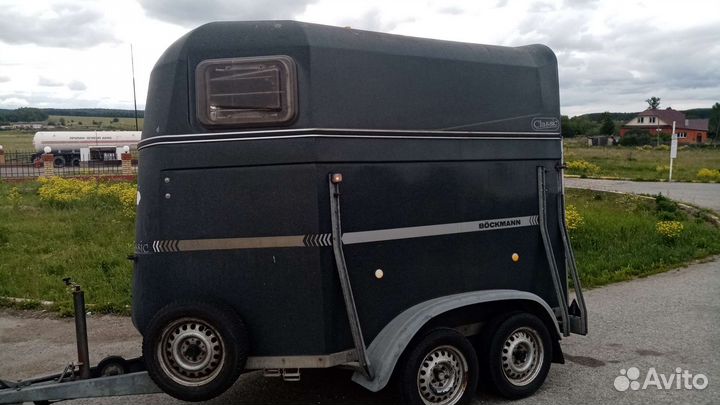 Услуги по перевозки лошадей и крс