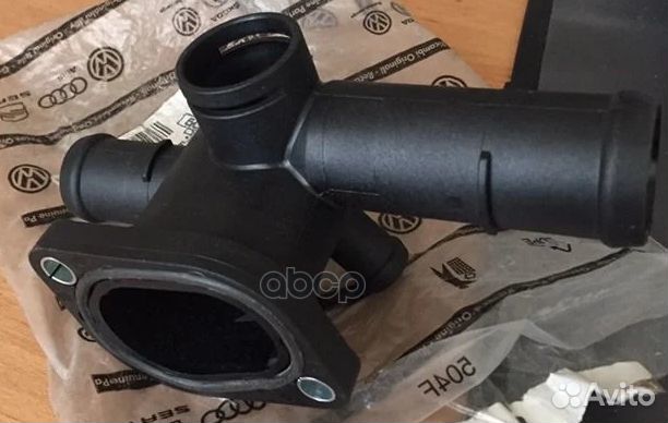 Фланец с уплотн. кольцом 06A121132R VAG