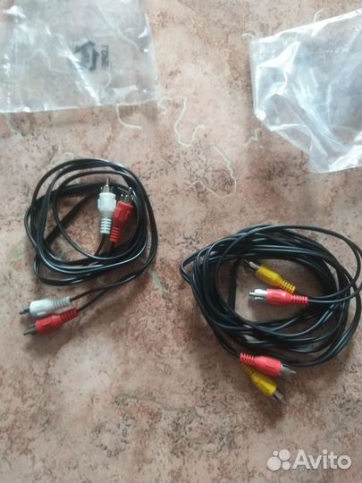 Кабель 3RCA-3RCA 
