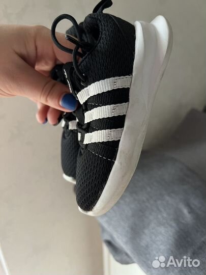 Кроссовки на мальчика Adidas 21 размер