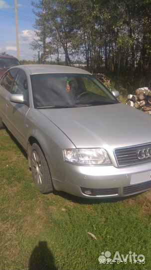 Audi A6 2.4 AT, 2002, битый, 200 000 км