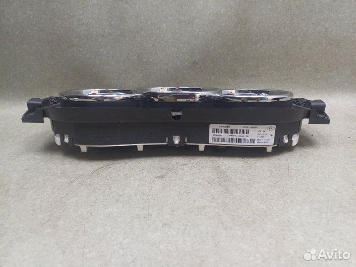 Панель приборов Renault Duster