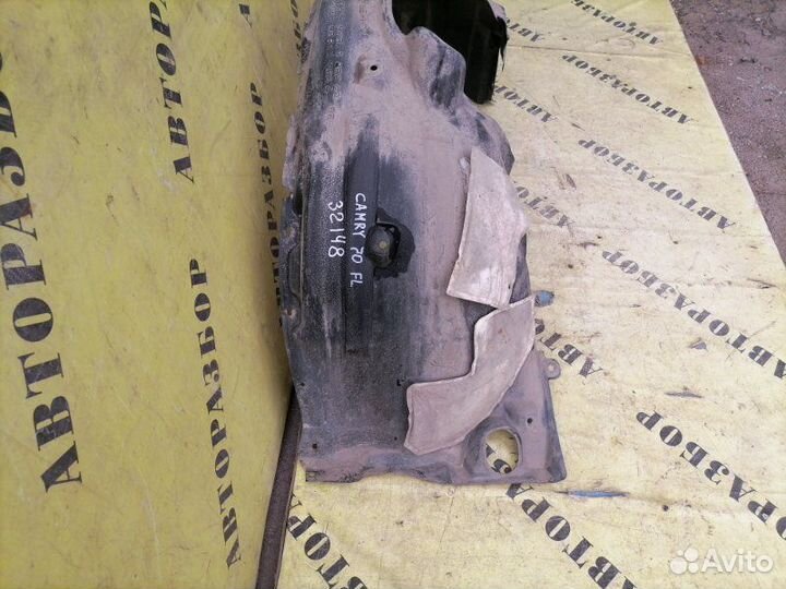 Локер передний левый (подкрылок) Toyota Camry 70