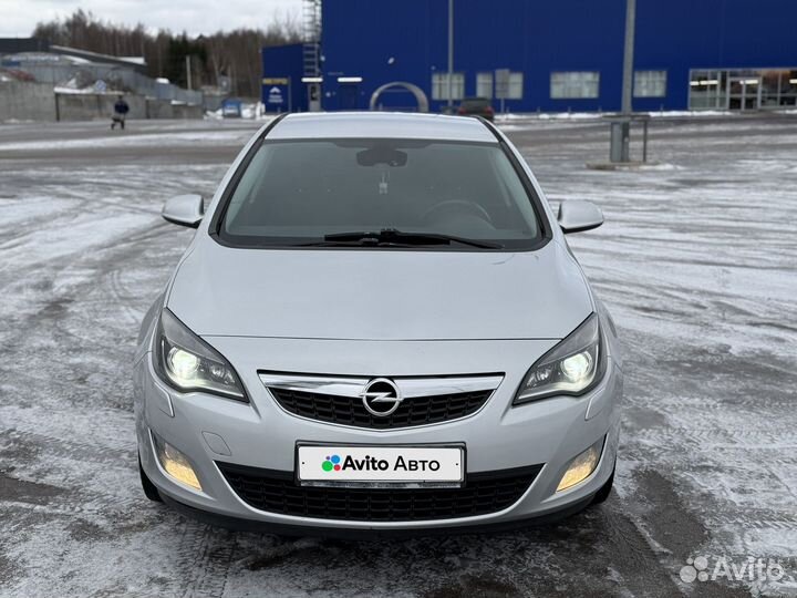 Opel Astra 1.6 AT, 2010, 131 000 км