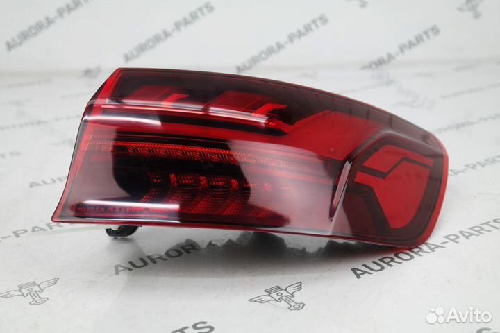 Фонарь Audi A4 B9