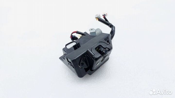 Б/У Замок багажника Состояние отличное, оригинал