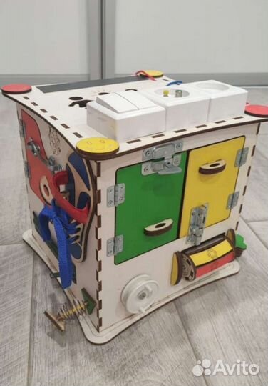 Бизикуб с электрикой