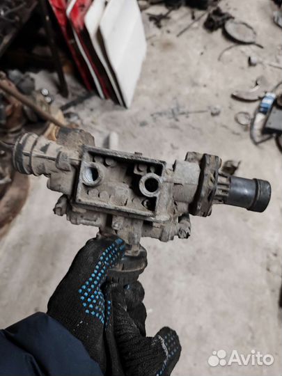 Кран регулятор 4757210180