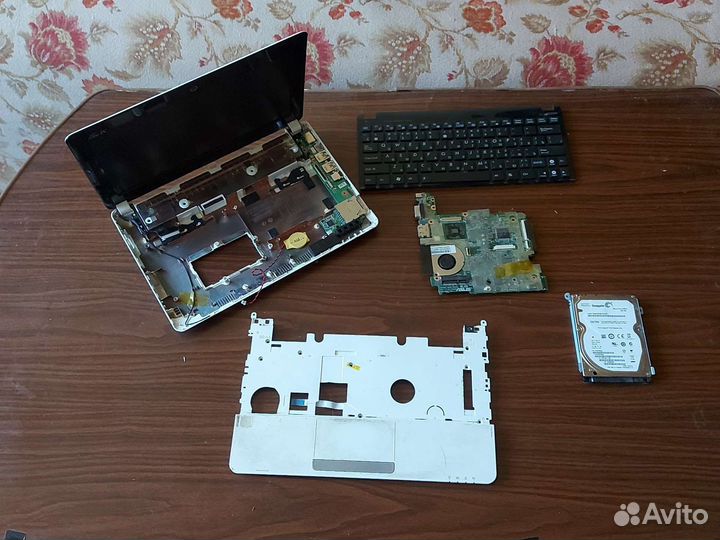 Нетбук asus eee pc 1015bx на запчасти
