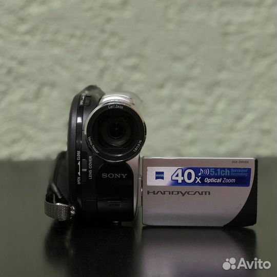 Видеокамера Sony Handycam