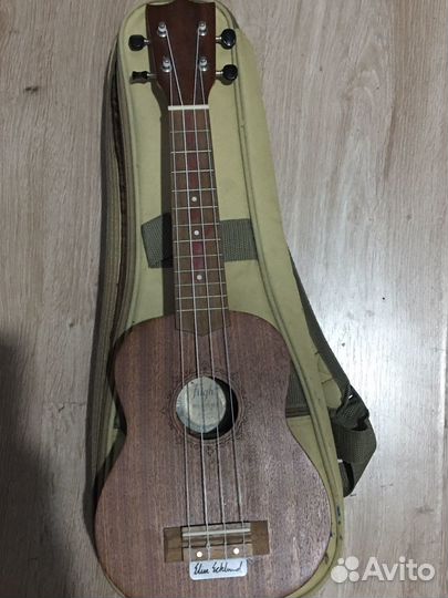 Укулеле flight