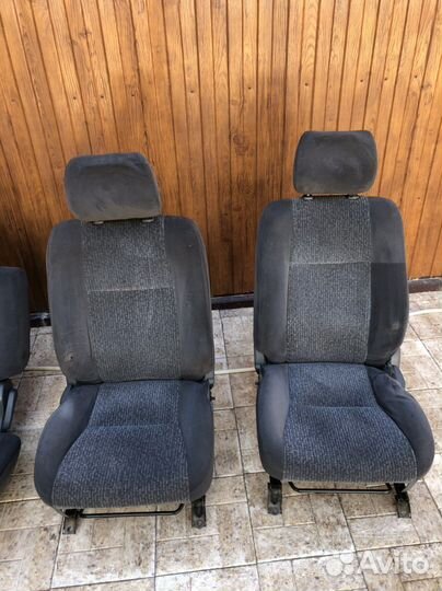 Сиденья toyota land cruiser prado 120
