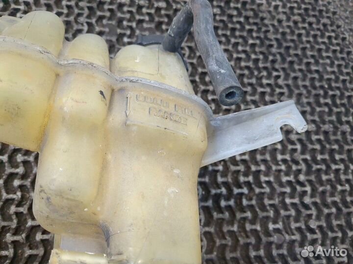 Бачок расширительный Ford Escape, 2008