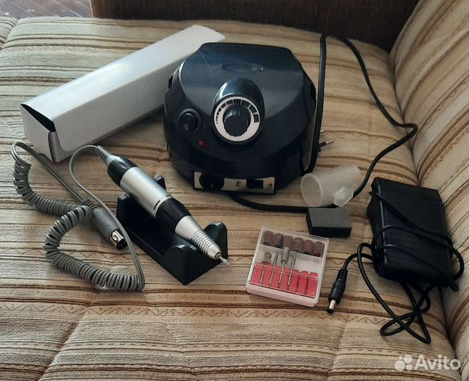 Аппарат для маникюра и педикюра