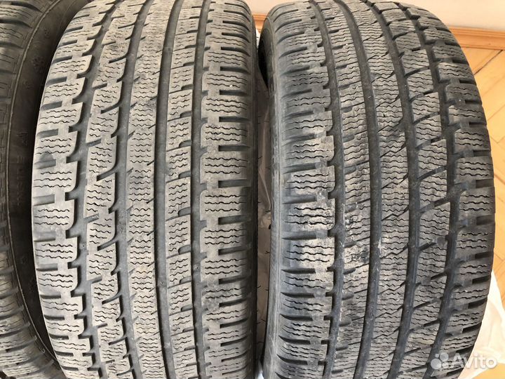 Kumho I'Zen KW27 235/45 R18 98V