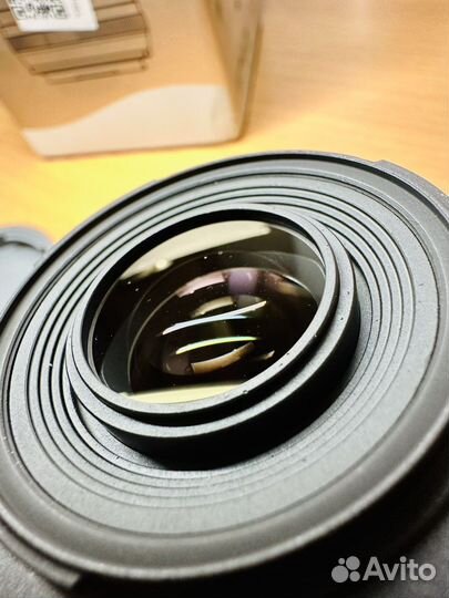 Объектив Kamlan 50 mm f/1.1 Sony E