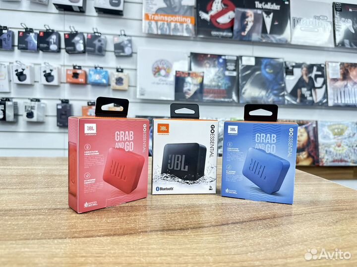 Колонка JBL GO Essential