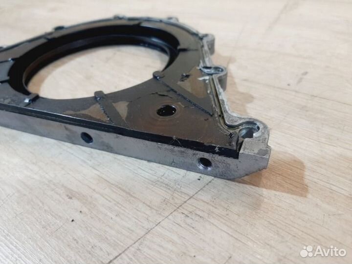 Крышка коленвала задняя Bmw 7-Series E66 4.8 2006