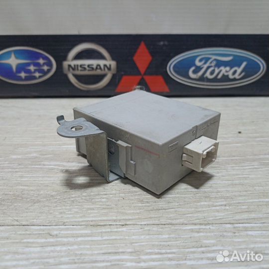 Блок управления центральным замком Toyota Corolla