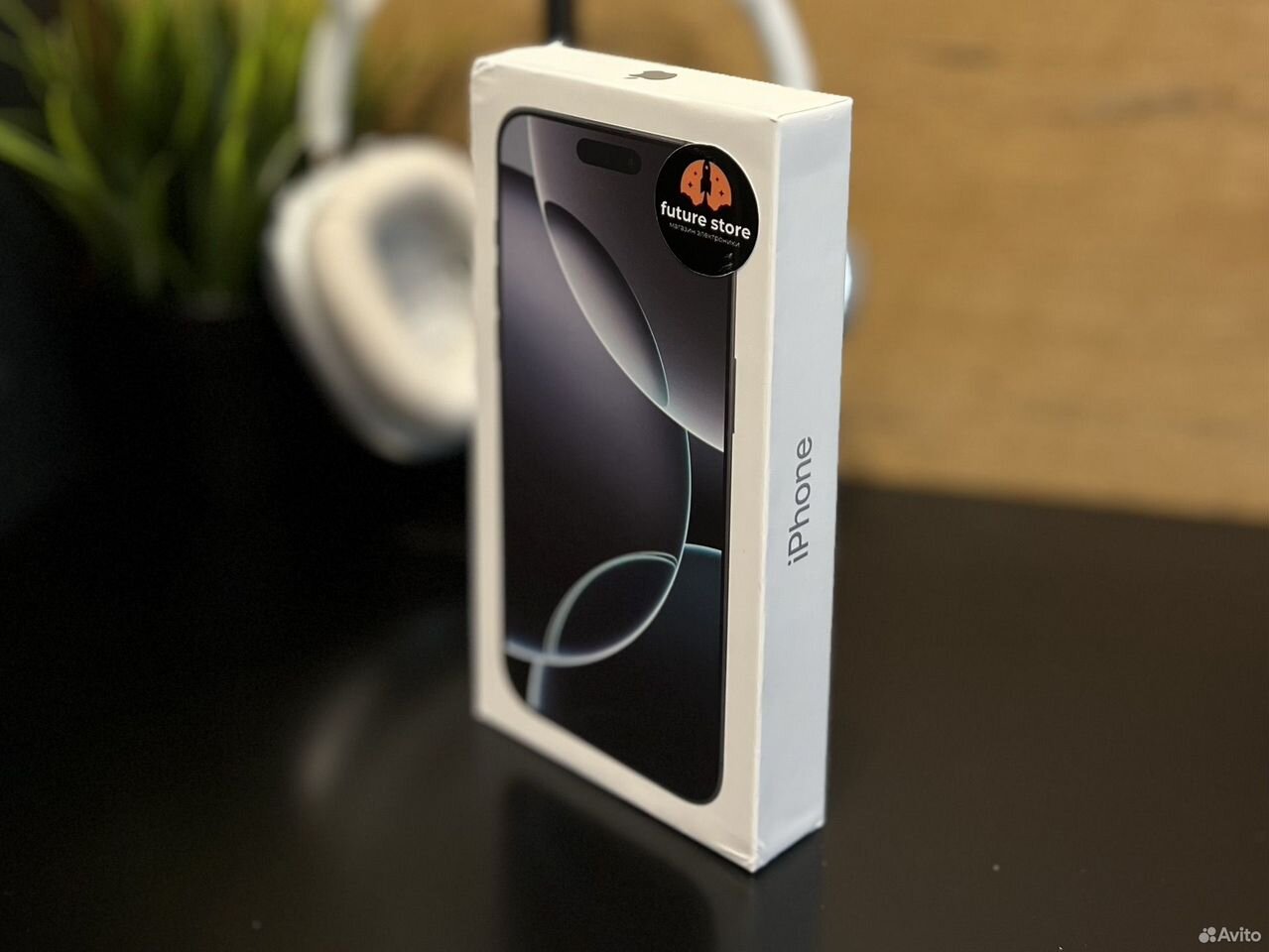 iPhone 16 Pro Max, 512 ГБ, SIM + eSIM