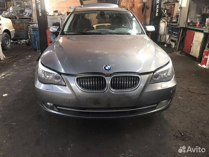 Молдинг лобового стекла BMW 5 E60/E61 рест. 2008