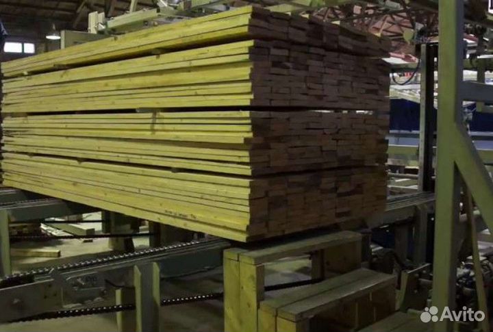 Разнорабочий (штабелеровщик пиломатераиала)