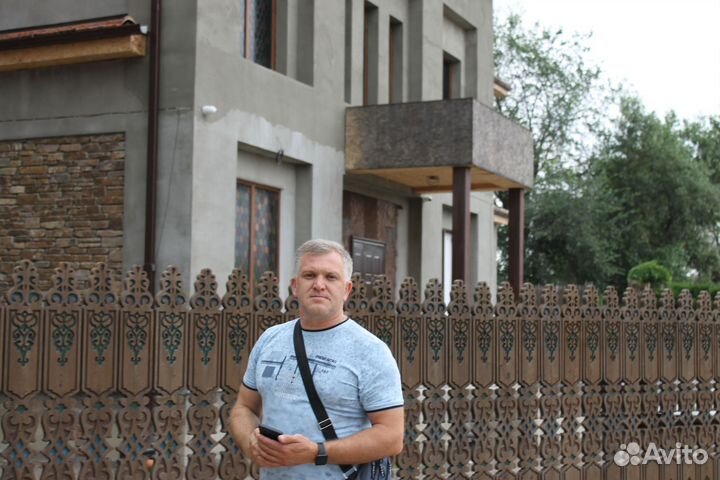 Управляющий, менеджер, водитель