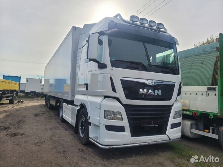 MAN TGX 18.480 с полуприцепом, 2017