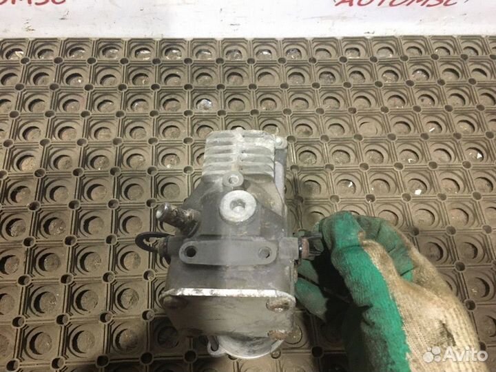 Компрессор подвески Mercedes W251 R-Class