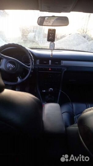 Audi A6 2.5 МТ, 1998, 525 840 км