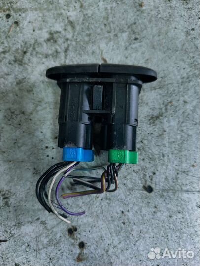 Кнопка обогрева стекла Fordn mondeo 2