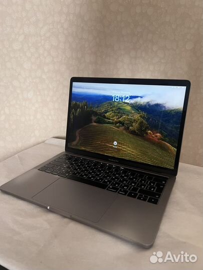 Apple Macbook Pro 13 2019 Tauchbar A2159 i5/8/128