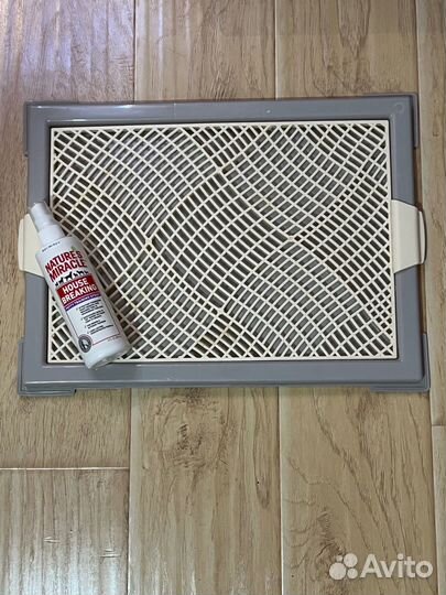 Лоток и спрей для приучения к туалету