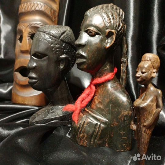 Бюст и маска из чёрного дерева