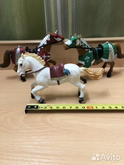 Детские игрушки лошадки