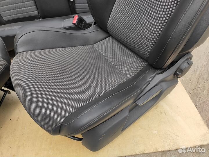 Полуковши Recaro Sportster Opel Corsa D OPC