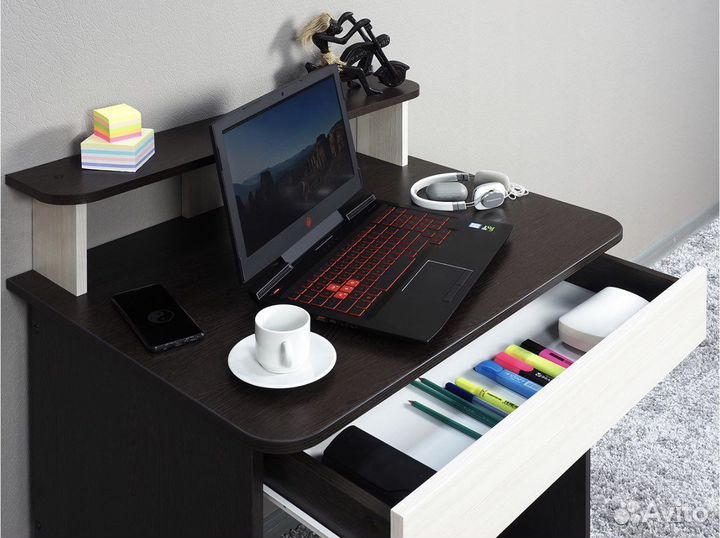 Стол компьютерный