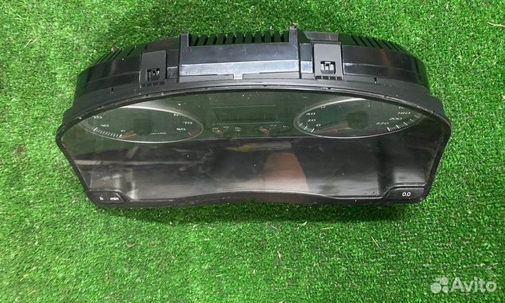 Щиток приборов (приборная панель) Volkswagen Golf