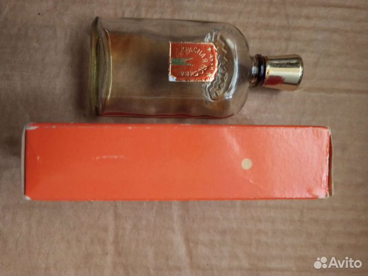 Пузырьки от духов. Разные